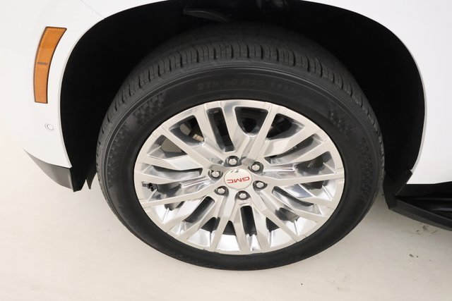 Certified 2025 GMC Yukon Denali image 7