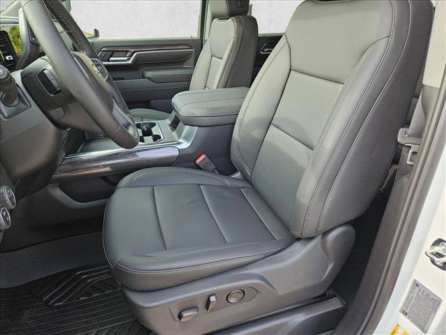 New 2026 Chevrolet Silverado 2500 LTZ w/ LTZ Premium Package AWD/4WD image 4