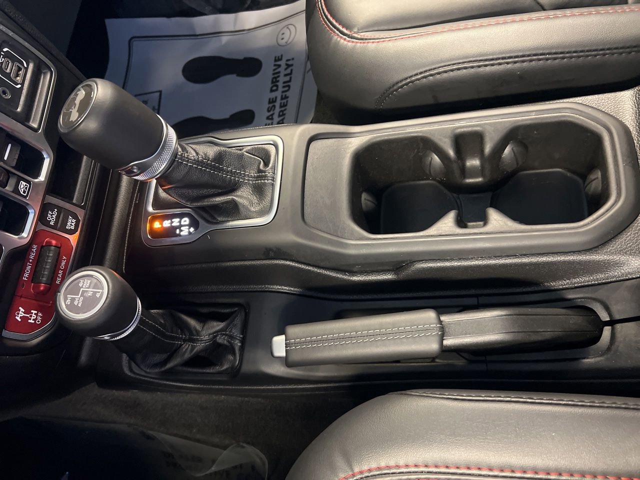 Used 2025 Jeep Wrangler Unlimited Rubicon AWD/4WD image 31