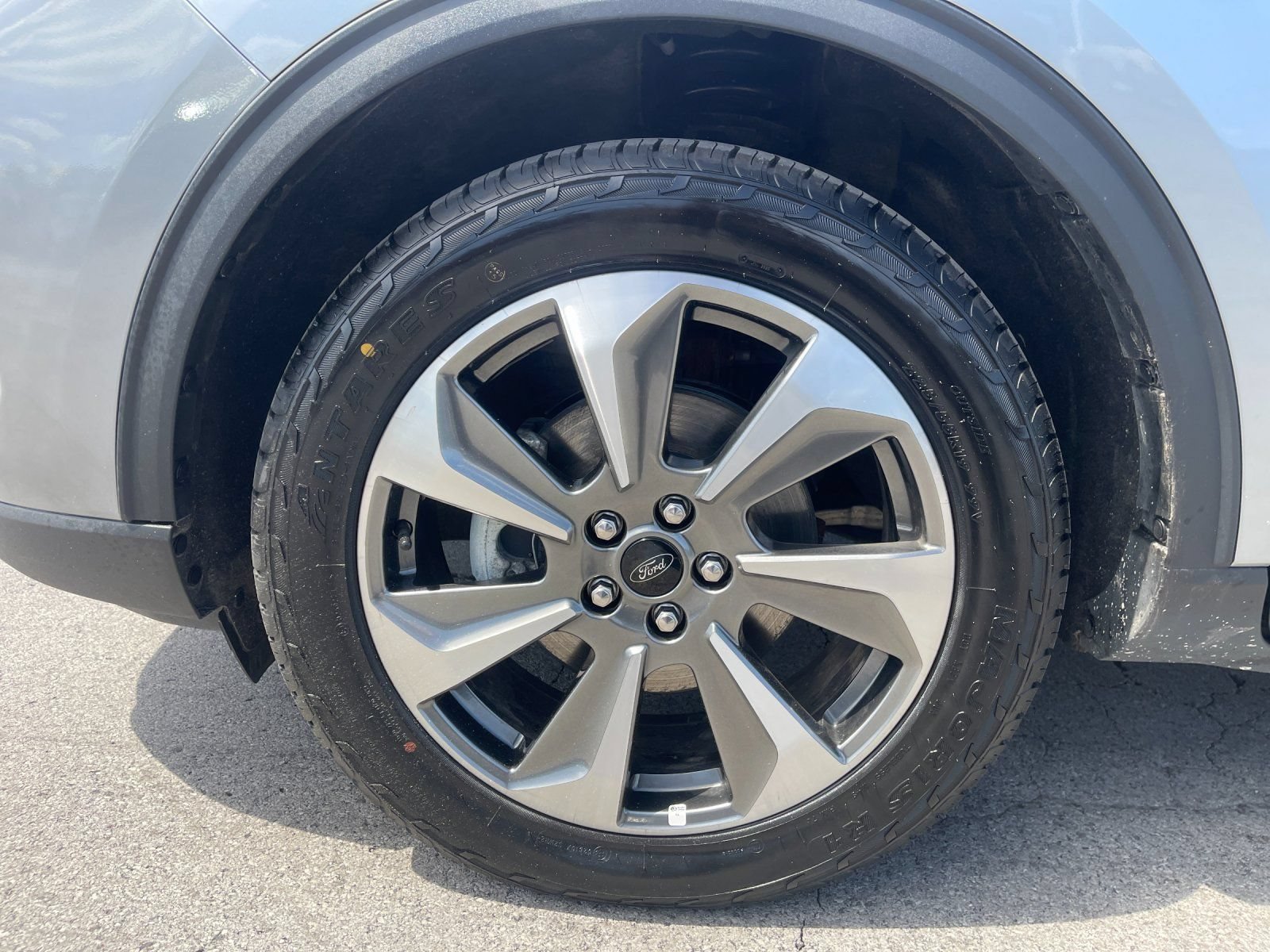 Used 2024 Ford Escape Platinum AWD/4WD image 32