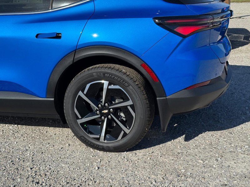 New 2026 Chevrolet Equinox EV LT FWD image 4