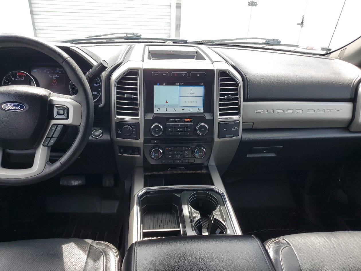 Used 2017 Ford F250 Lariat w/ Lariat Ultimate Package AWD/4WD image 14