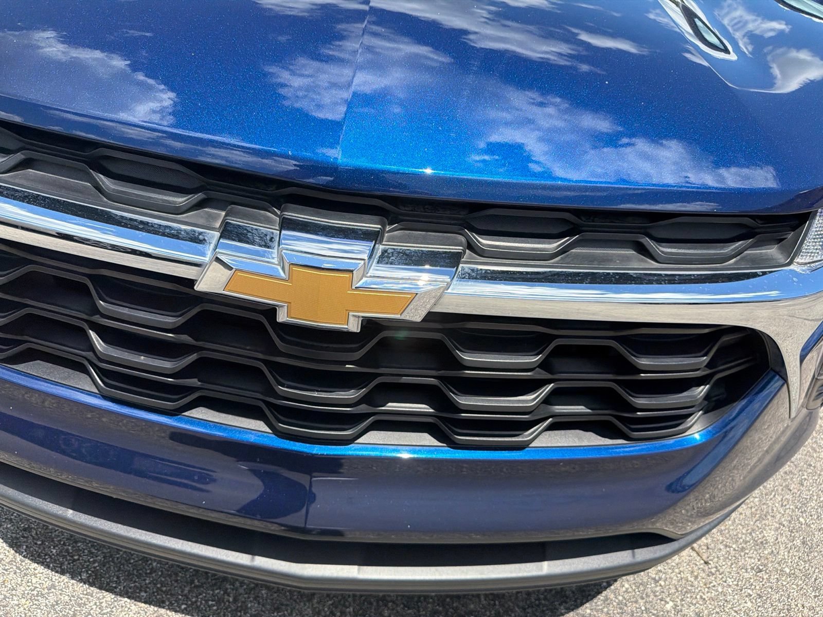 Used 2024 Chevrolet Trax LS w/ LS Convenience Package FWD image 31