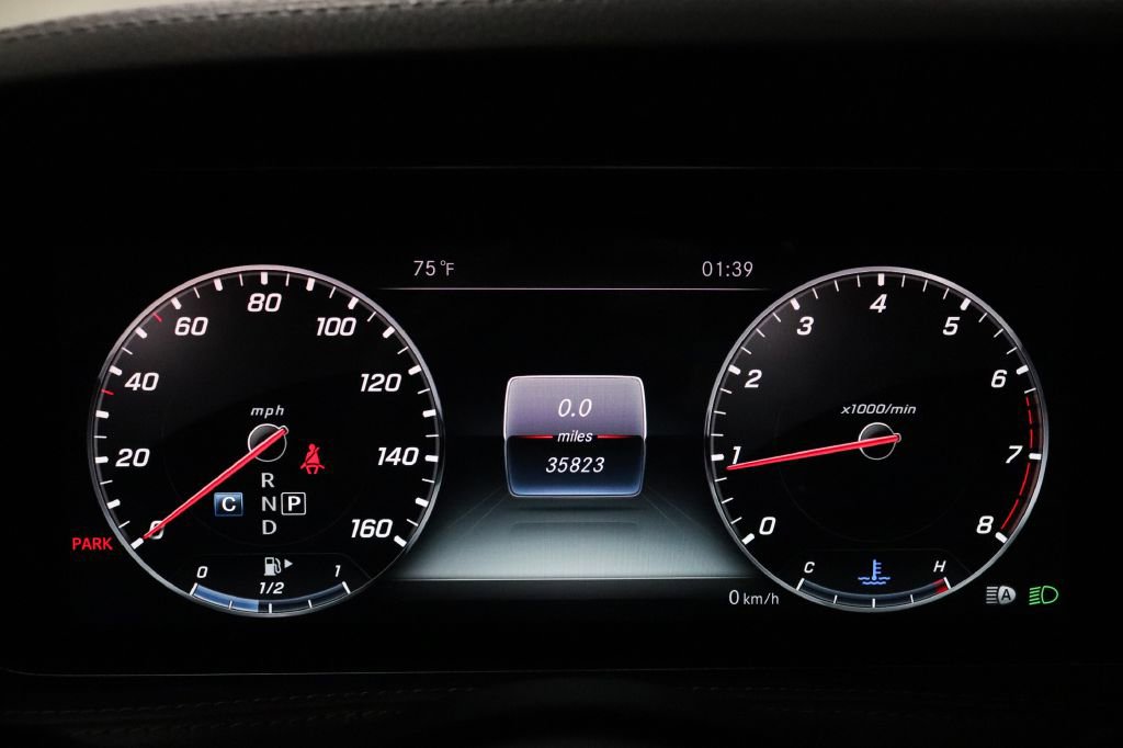 Used 2018 Mercedes-Benz S 560 Sedan image 35