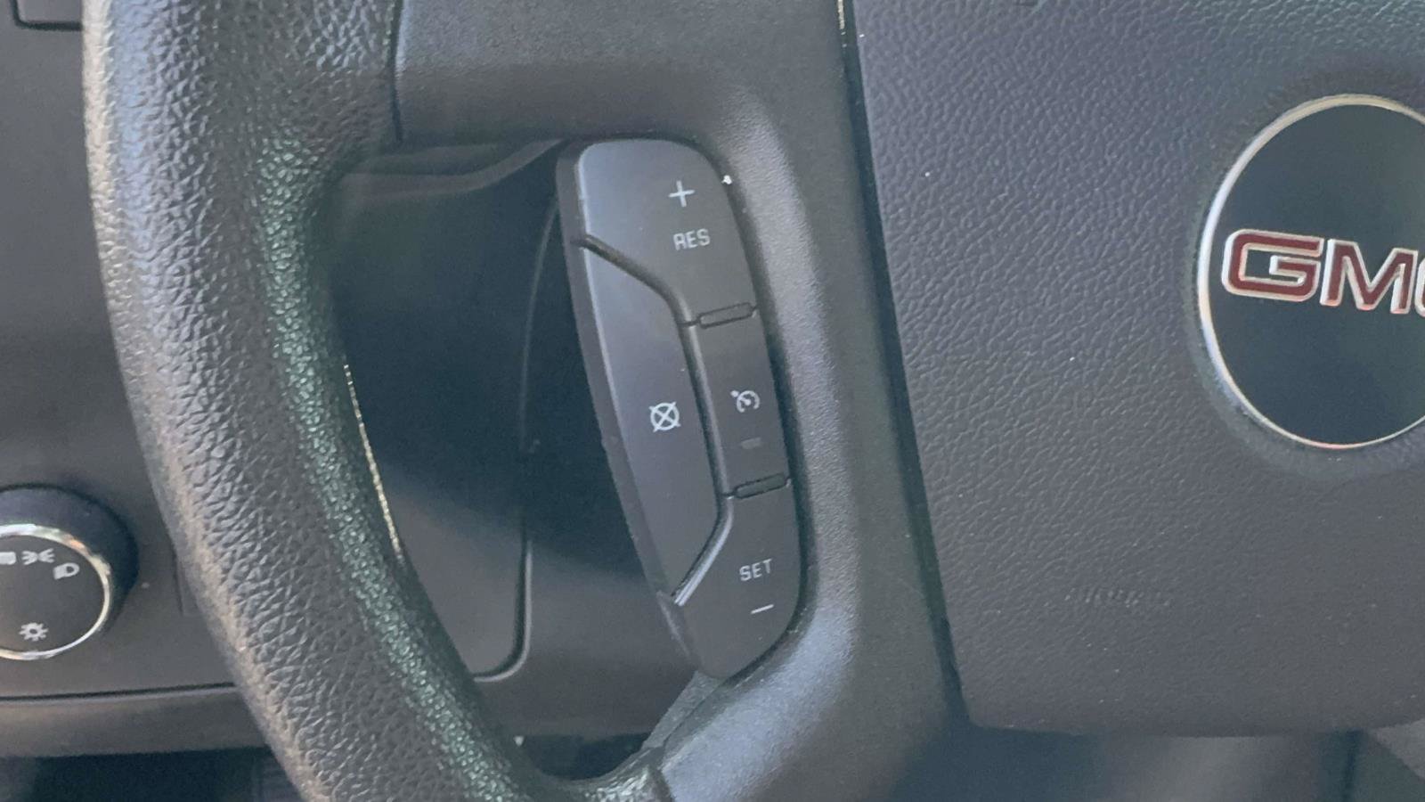 Used 2025 GMC Savana 2500 w/ Driver Convenience Package RWD image 21