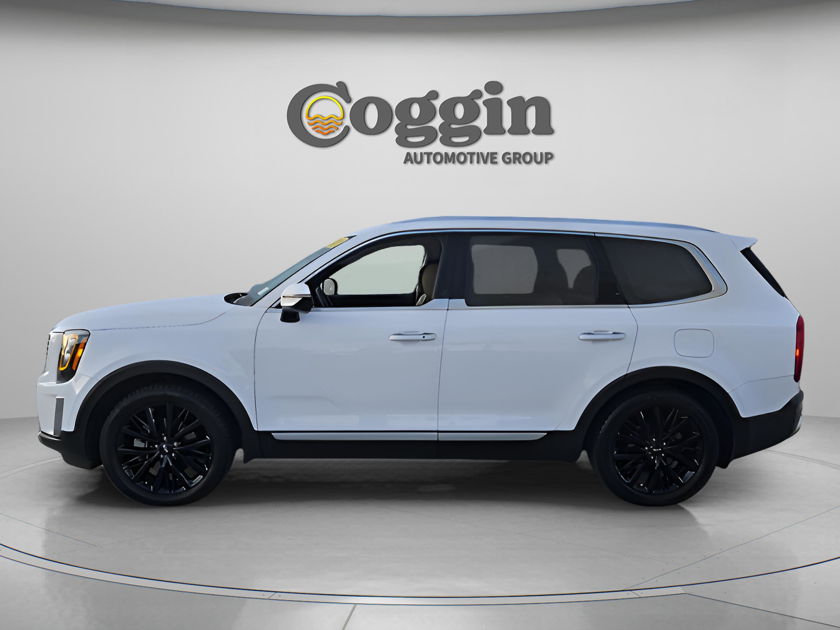 Used 2021 Kia Telluride SX w/ Towing Package image 2