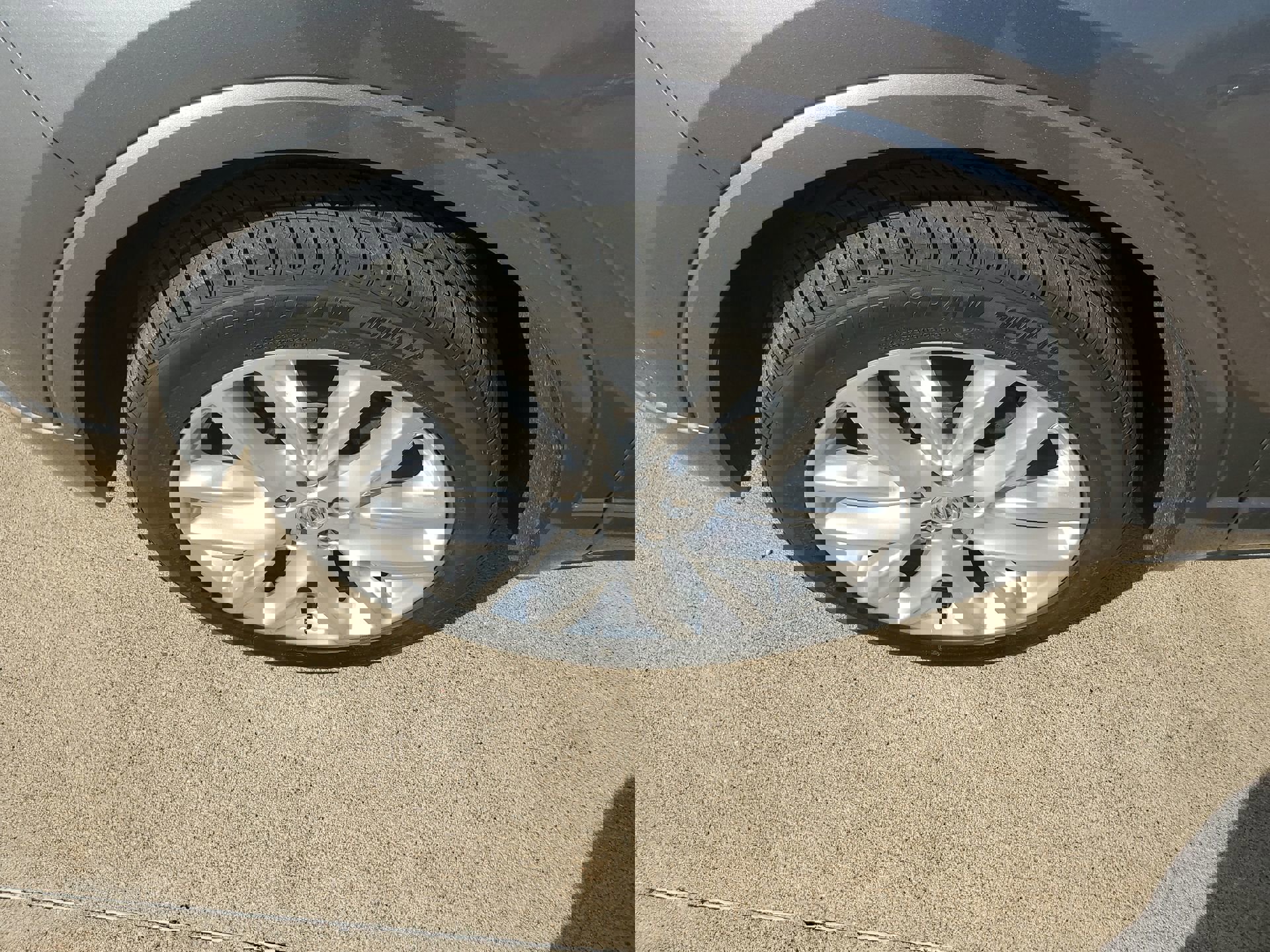 Used 2020 Buick Envision Premium image 39