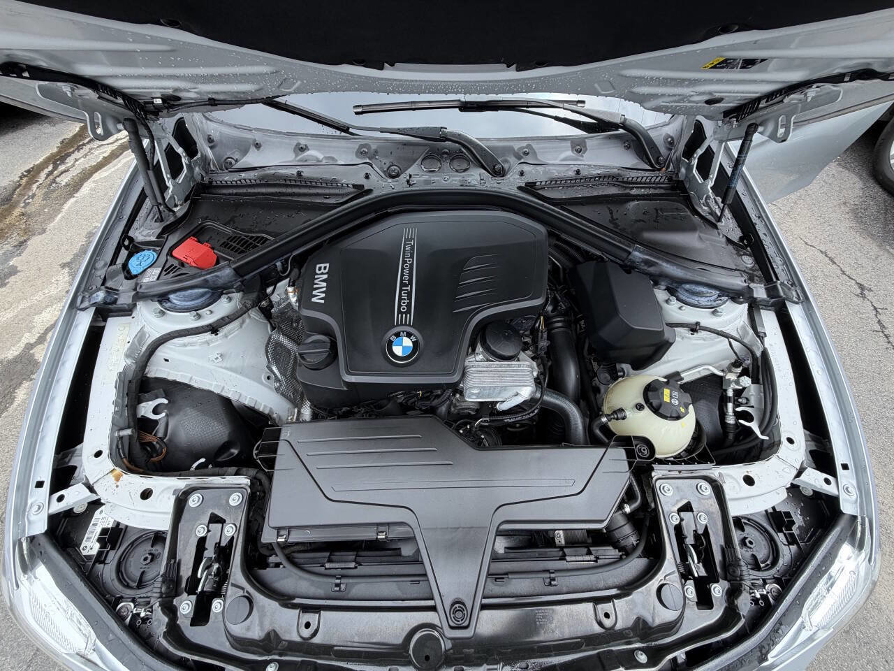 Used 2017 BMW 320i Sedan w/ Premium Package RWD image 11