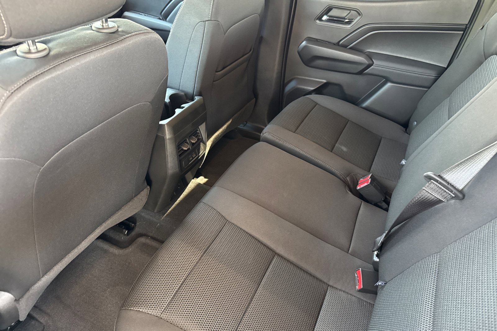 New 2025 GMC Canyon Elevation w/ Convenience Package image 13