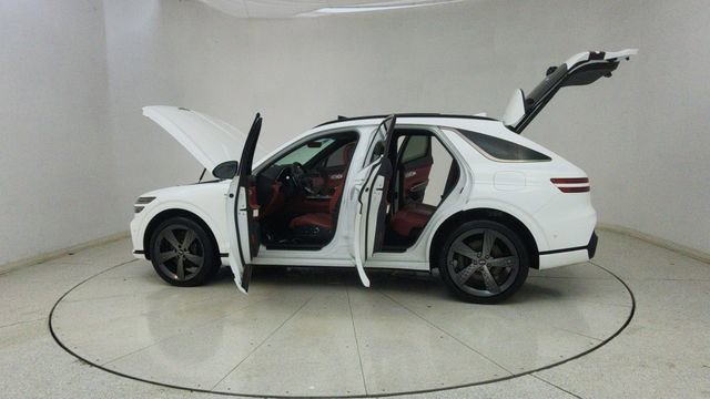 Used 2023 Genesis GV70 3.5T Sport w/ Sport Prestige Package AWD/4WD image 72