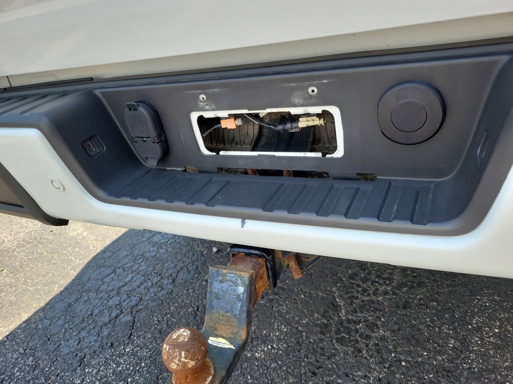 Used 2020 Chevrolet Colorado LT w/ Safety Package AWD/4WD image 10