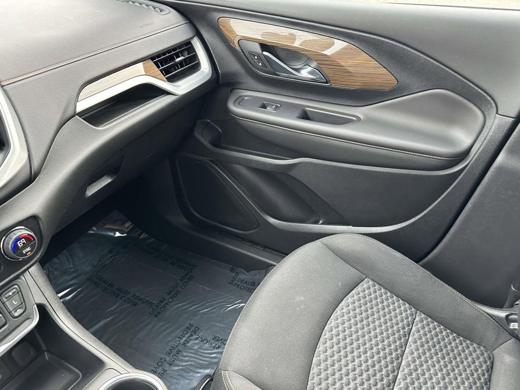Certified 2020 GMC Terrain SLE w/ Driver Convenience Package image 32