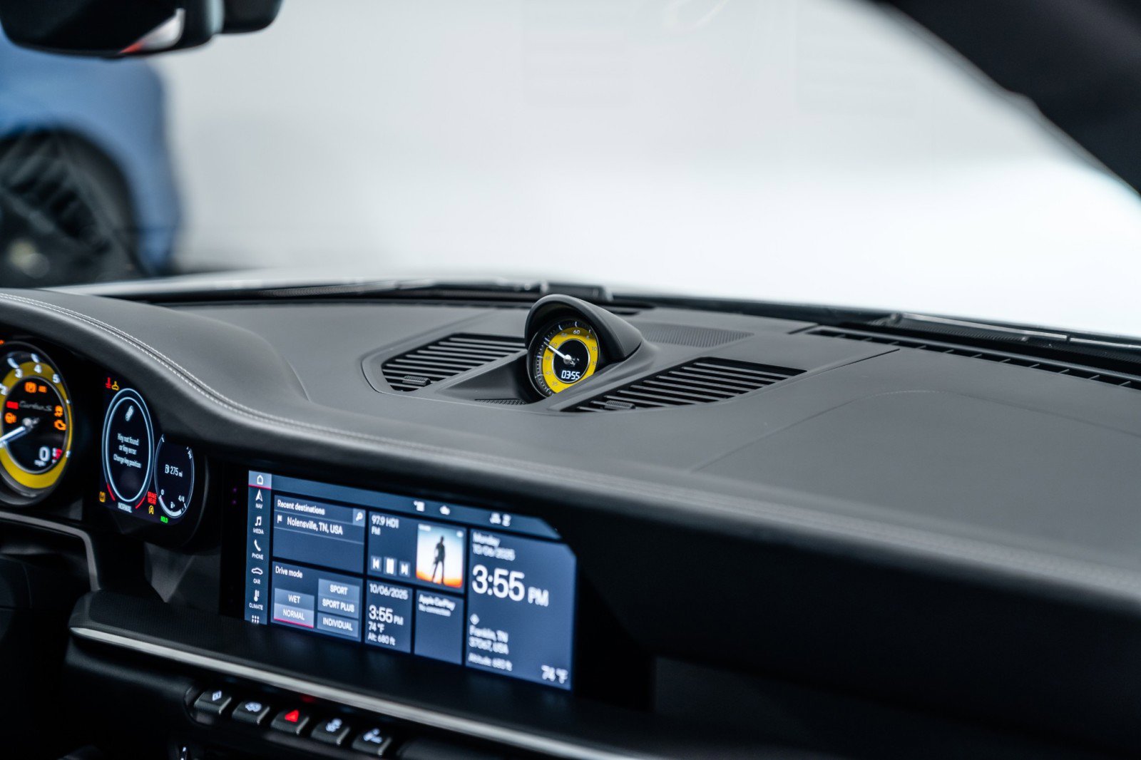 Used 2021 Porsche 911 Turbo S image 19