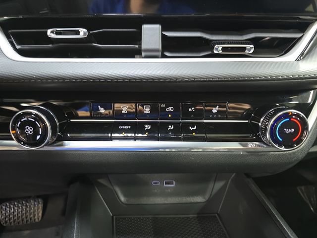 New 2026 Chevrolet Equinox LT image 22