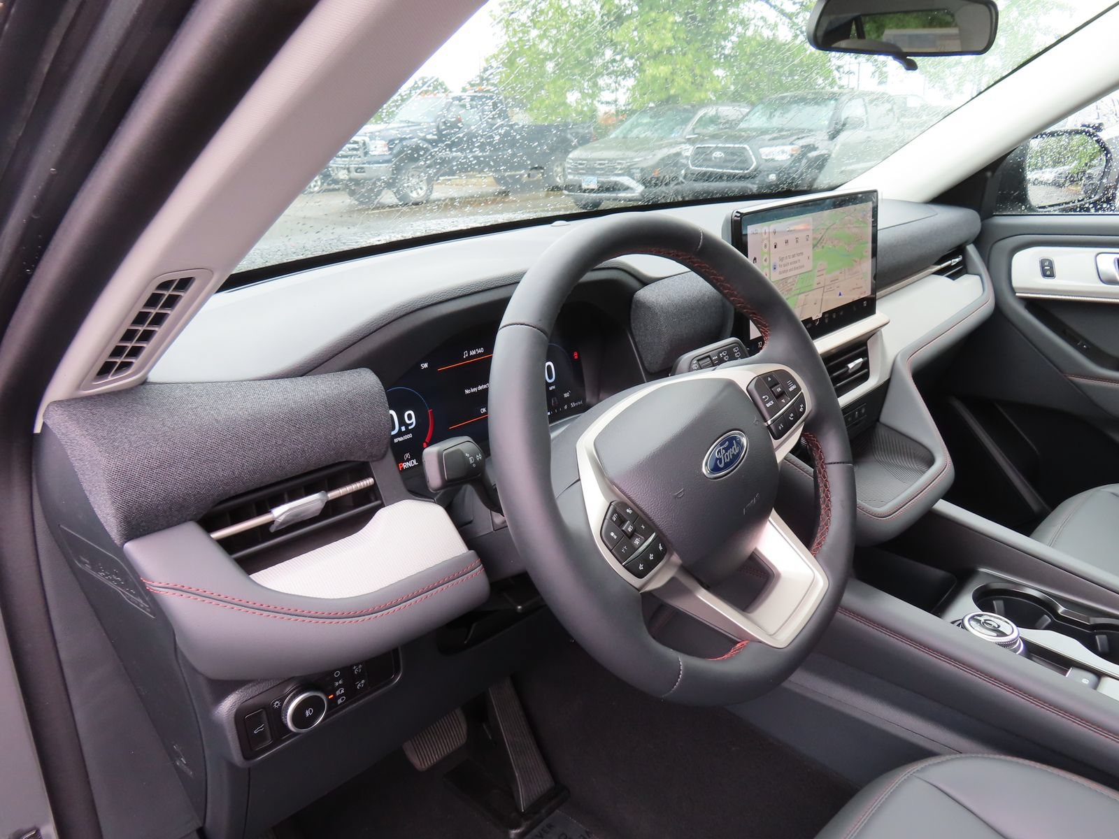 New 2026 Ford Explorer Active w/ Active Comfort Package AWD/4WD image 8