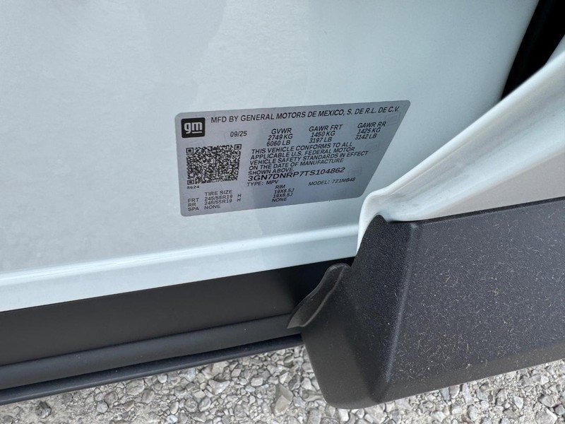 New 2026 Chevrolet Equinox EV LT FWD image 17