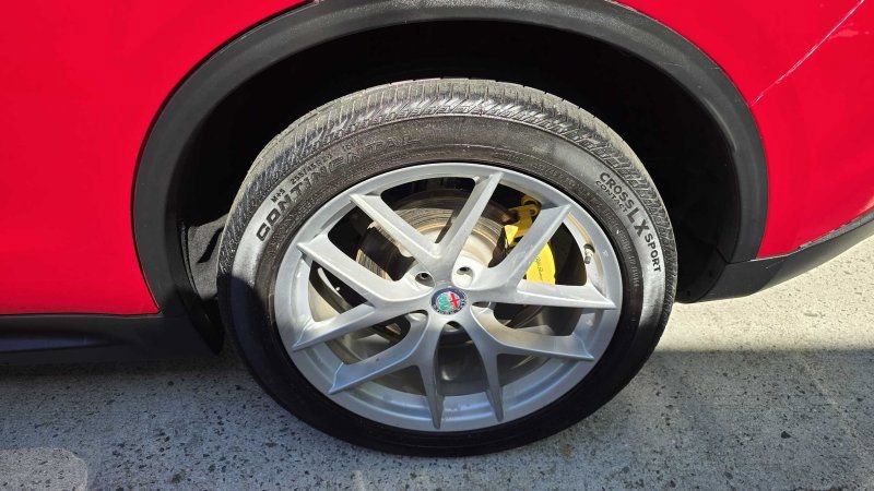 Used 2019 Alfa Romeo Stelvio Ti AWD/4WD image 11