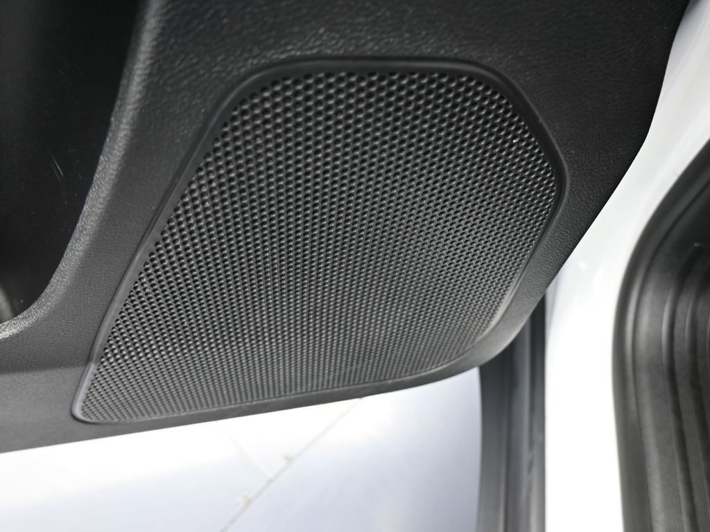 Used 2021 Jeep Cherokee Latitude Lux w/ Comfort/Convenience Group image 14