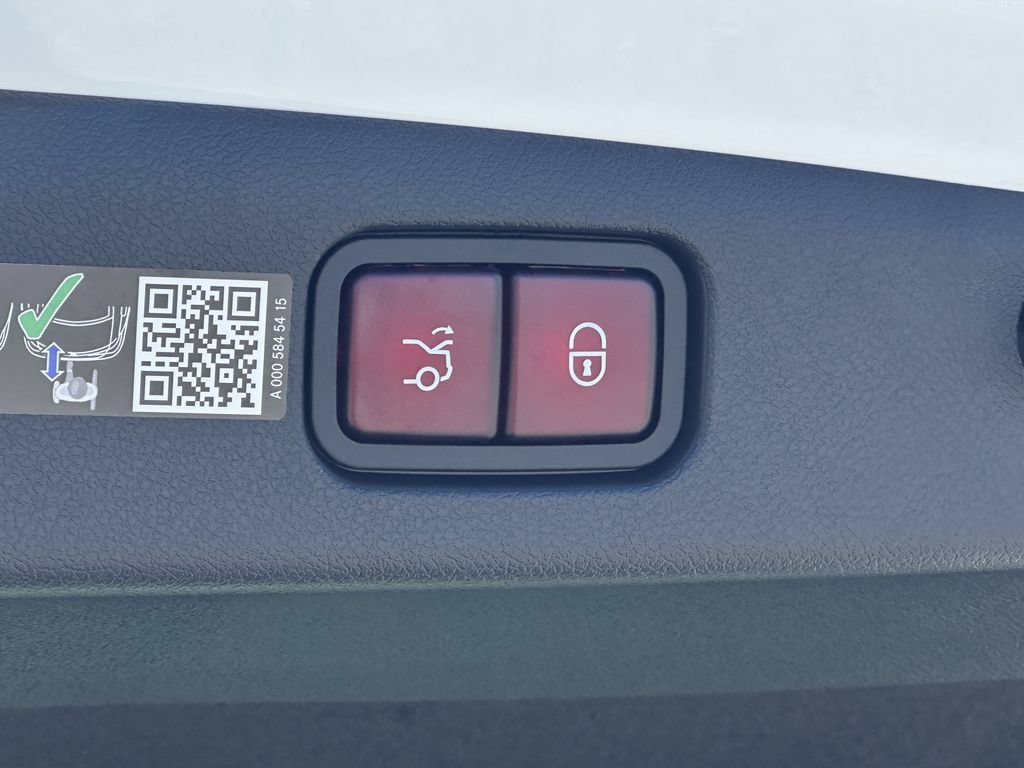 New 2026 Mercedes-Benz E 450 4MATIC Sedan image 22