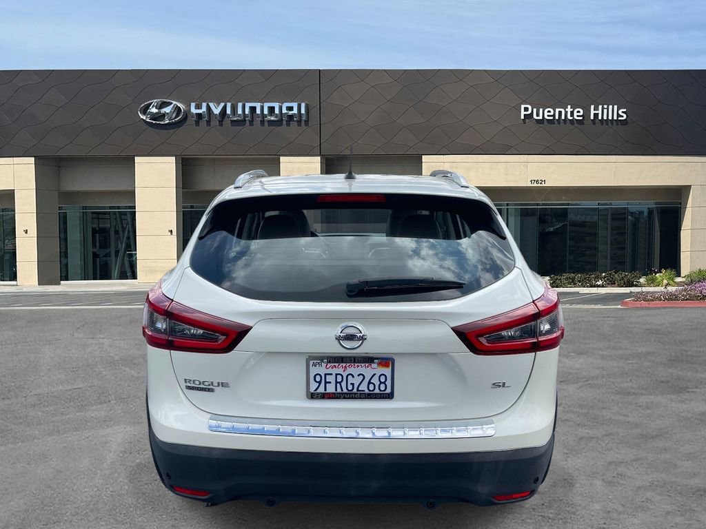 Used 2022 Nissan Rogue Sport SL image 5