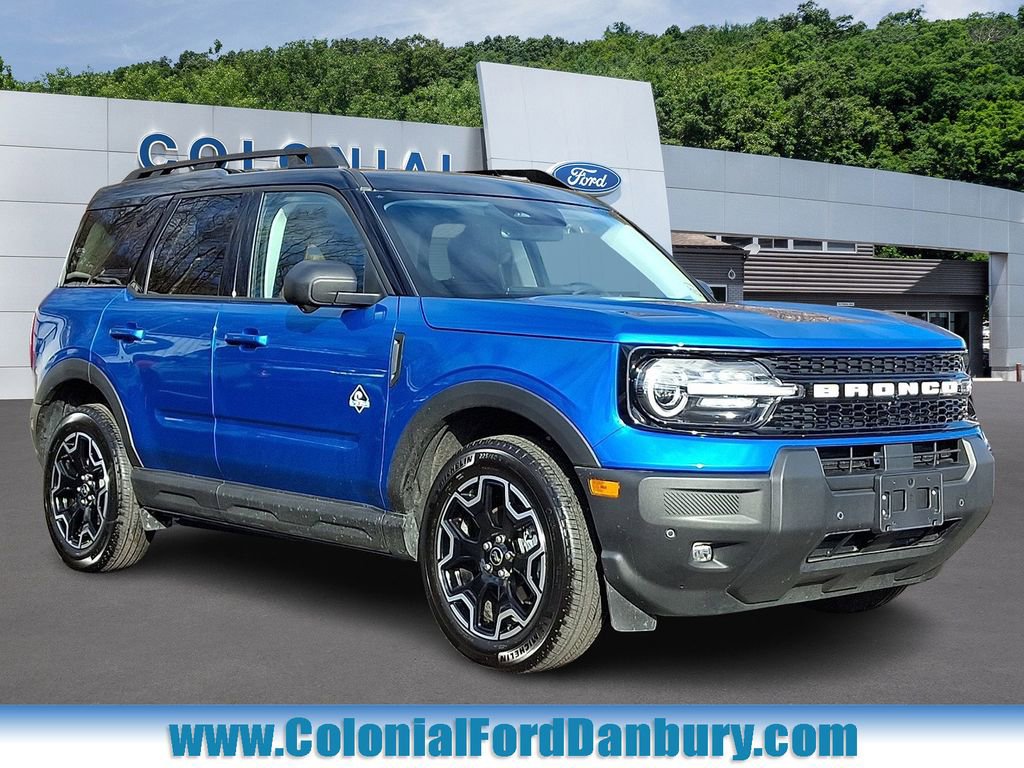 Certified 2025 Ford Bronco Sport Outer Banks w/ Outer Banks Tech Package+ image 1