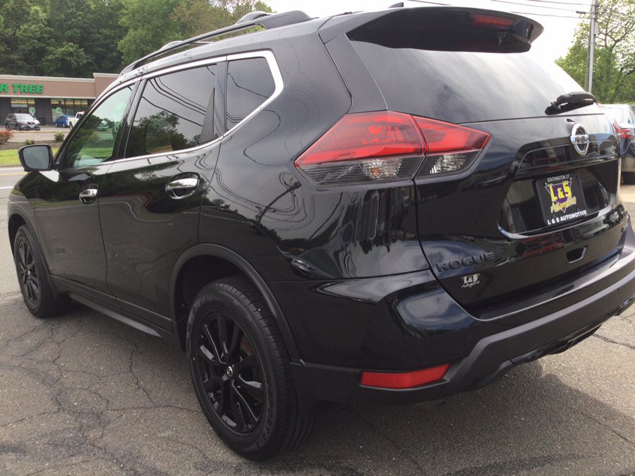 Used 2018 Nissan Rogue SV w/ Premium Package AWD/4WD image 10