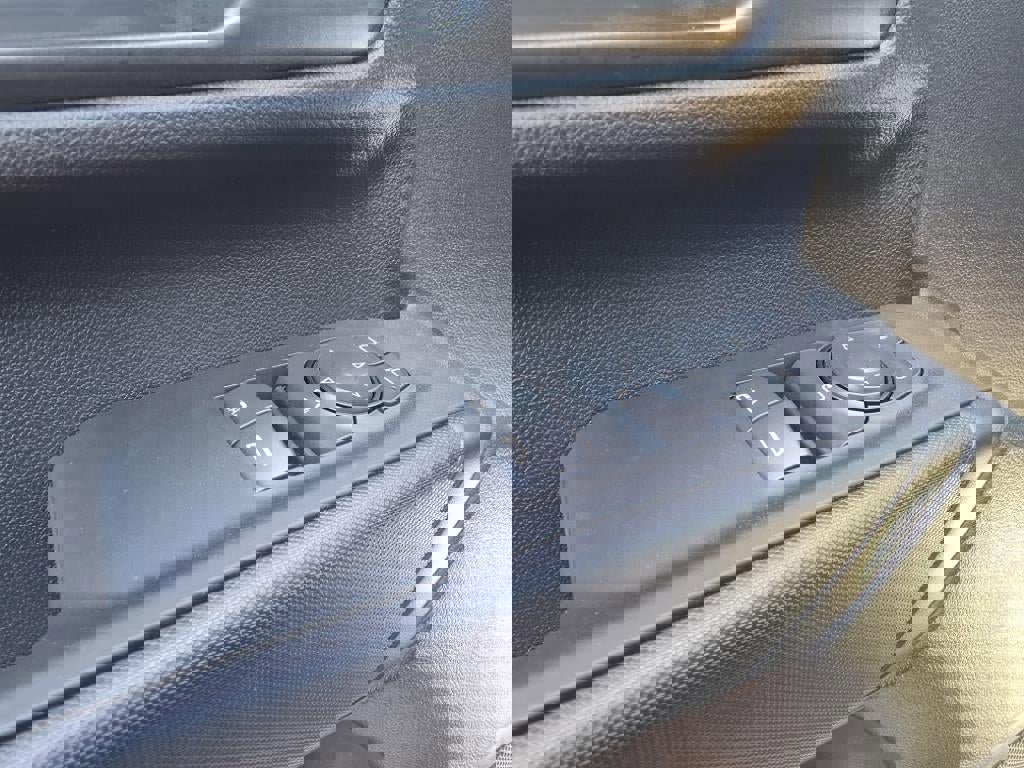 New 2025 GMC Sierra 3500 Pro w/ Convenience Package image 13