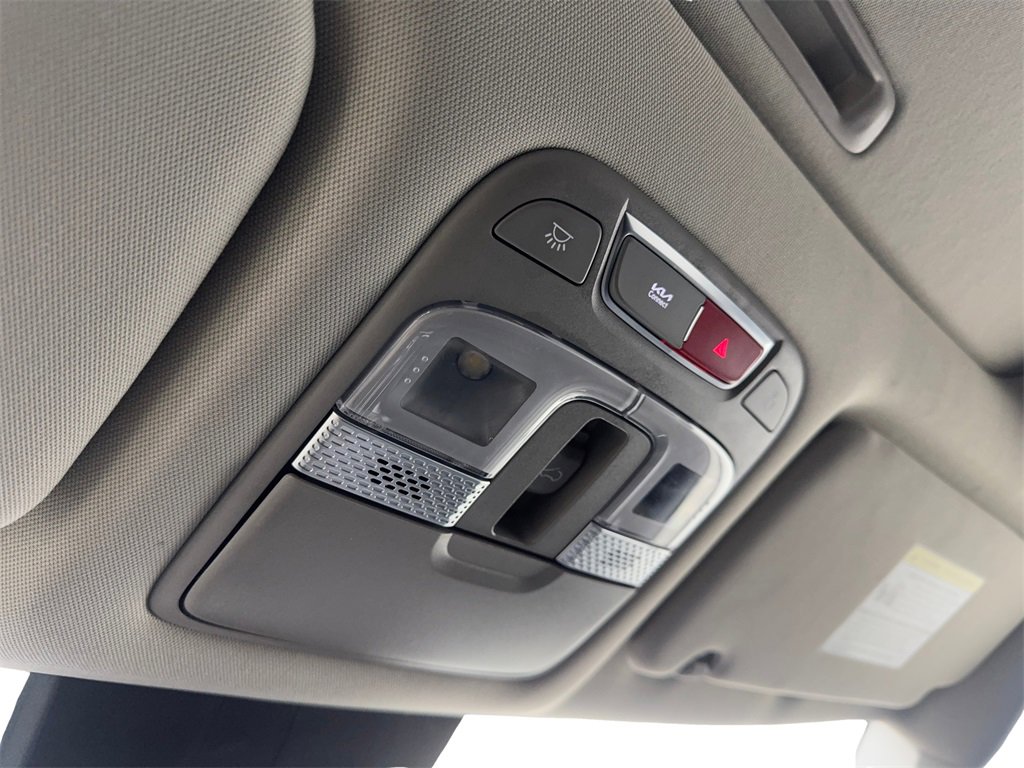 Used 2025 Kia Telluride EX w/ EX Captain's Chair Package image 77