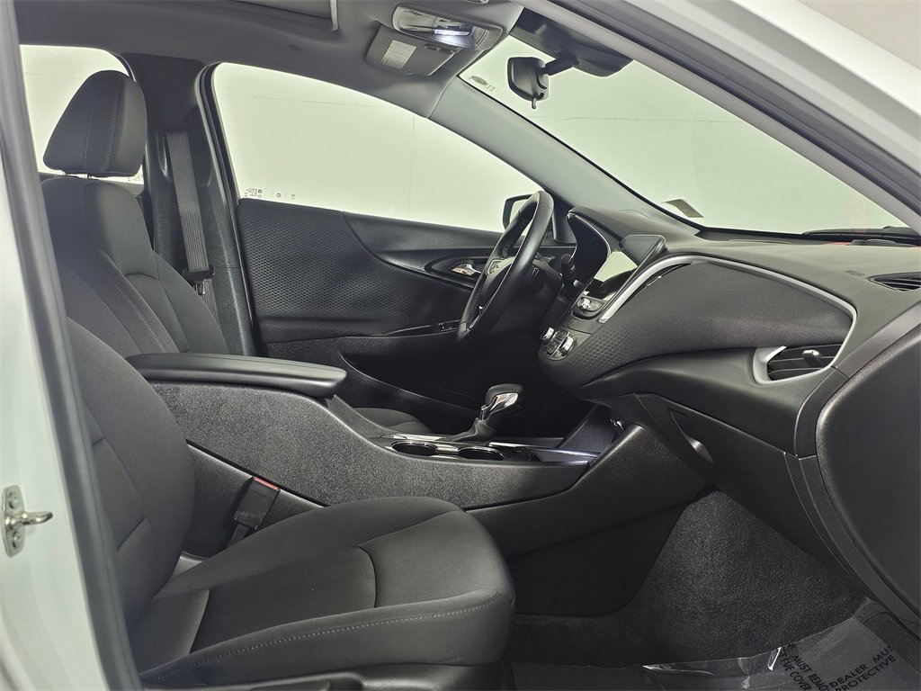 Used 2023 Chevrolet Malibu LT image 11
