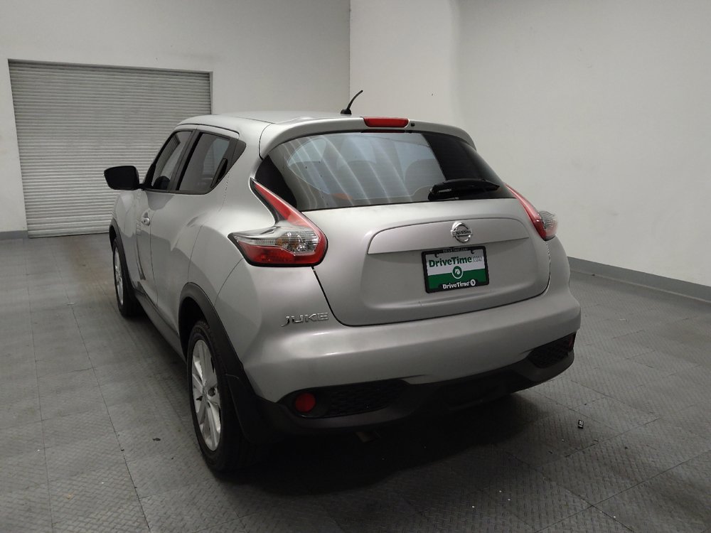 Used 2017 Nissan Juke S FWD image 6