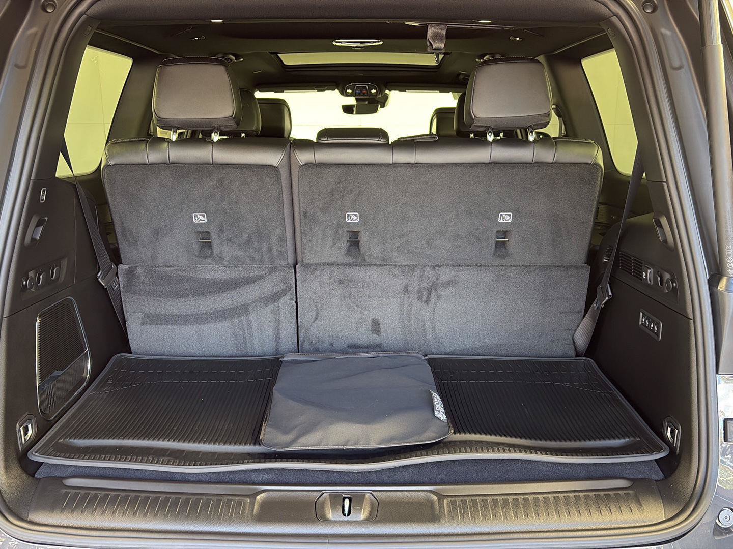 New 2026 Jeep Grand Wagoneer Limited AWD/4WD image 8