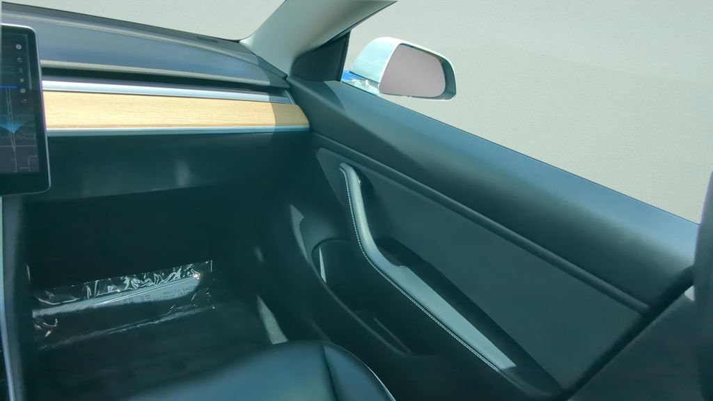 Used 2018 Tesla Model 3 Long Range image 20