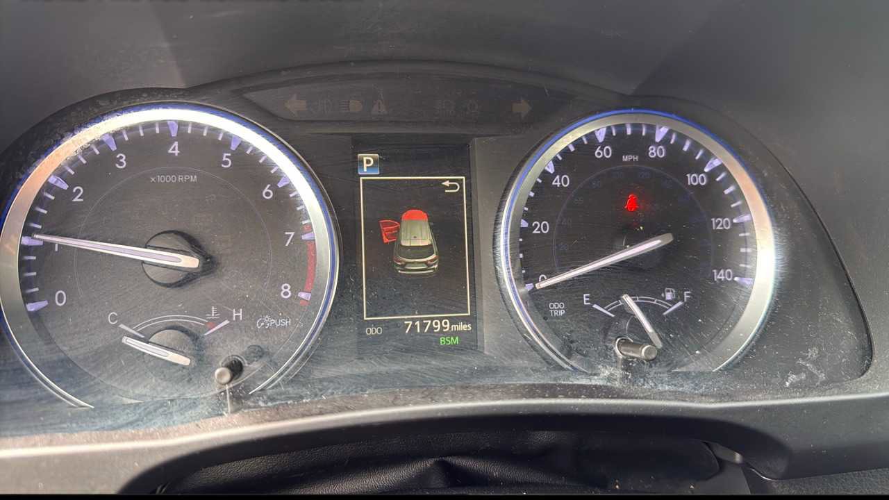 Used 2018 Toyota Highlander XLE image 4