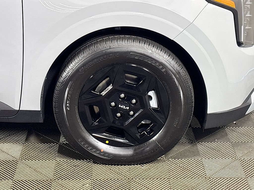 New 2027 Kia Carnival LX FWD image 22