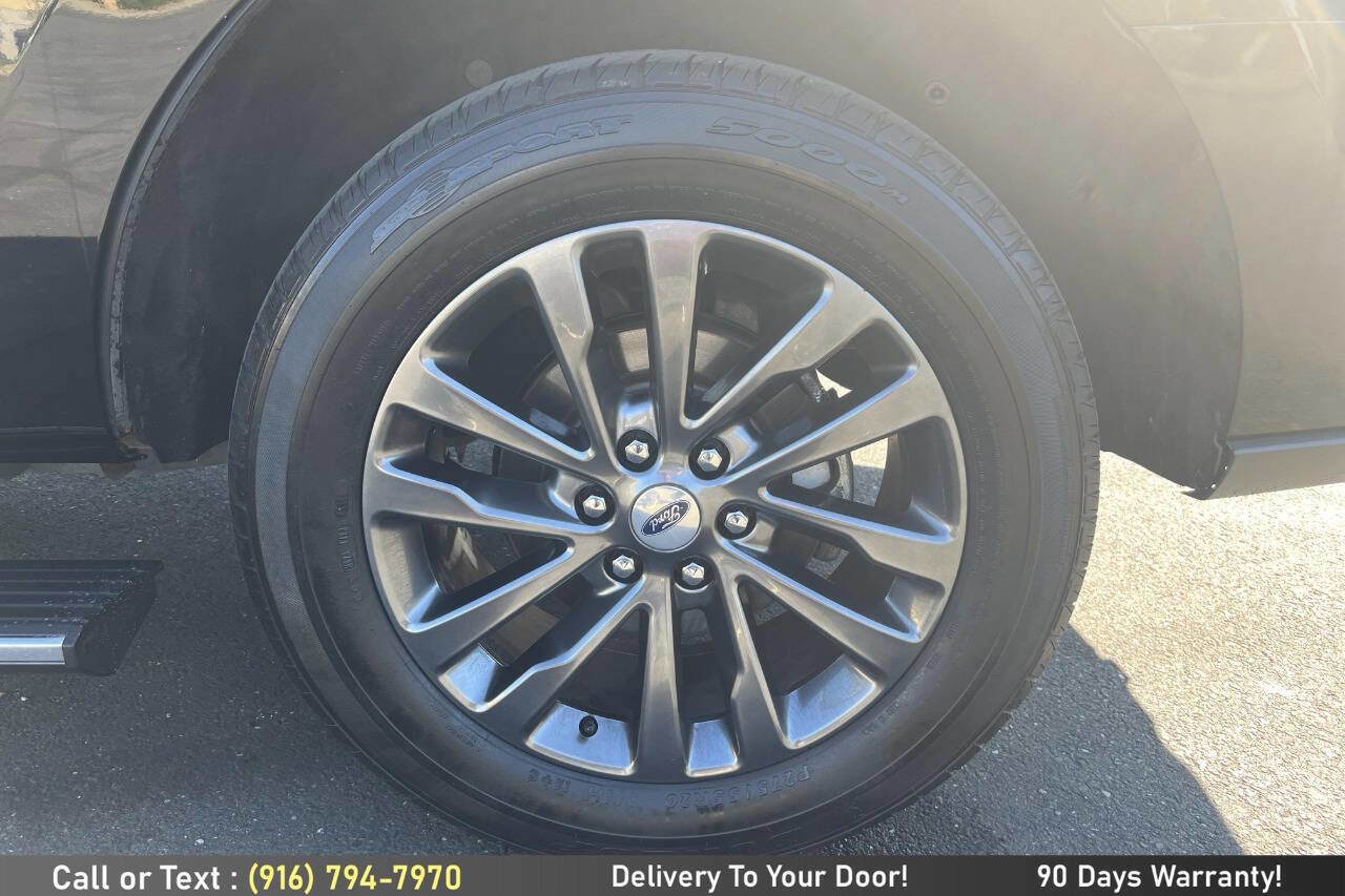 Used 2020 Ford Expedition Limited image 10