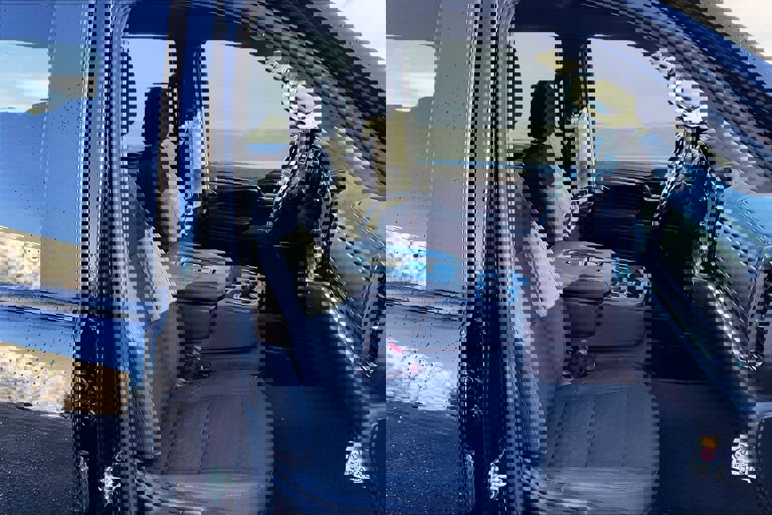 Used 2024 Chevrolet Silverado 2500 LT w/ Convenience Package image 29