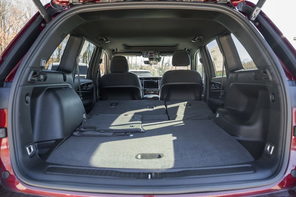 New 2025 Jeep Grand Cherokee Laredo X w/ Luxury Tech Group I image 10