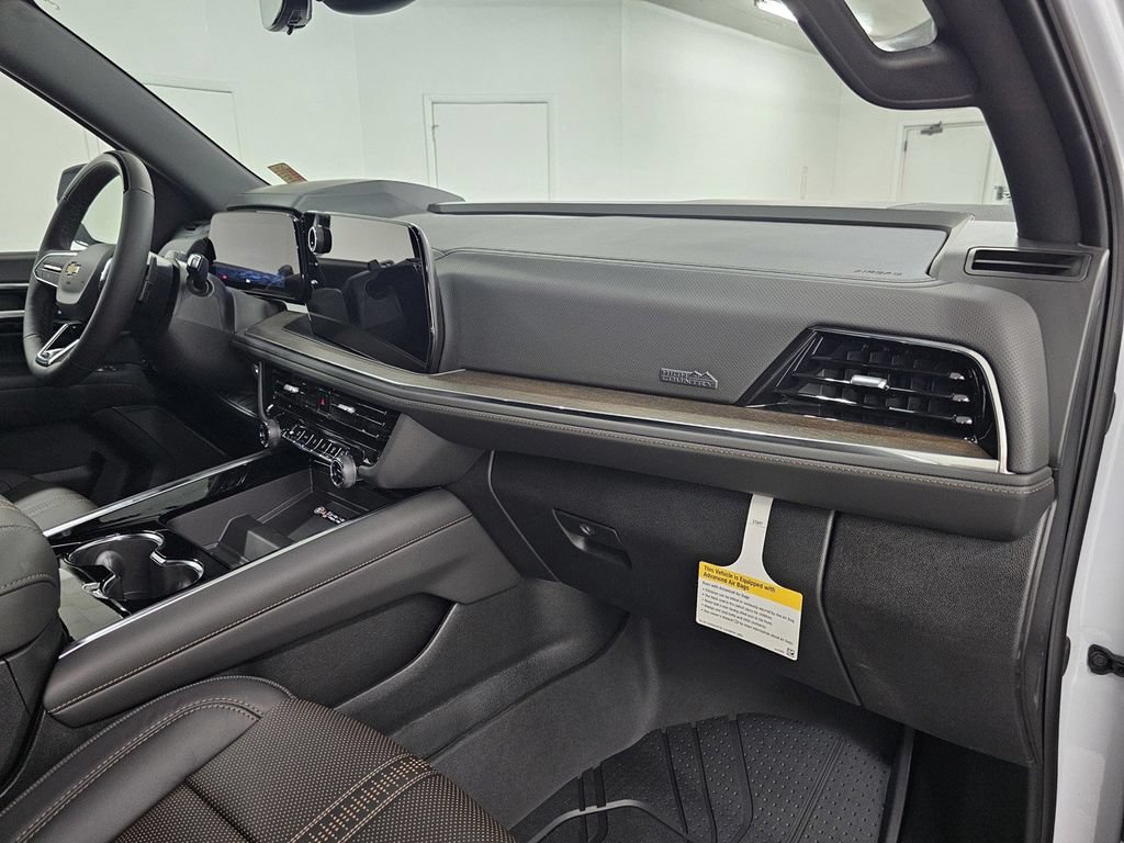 New 2026 Chevrolet Tahoe High Country AWD/4WD image 13
