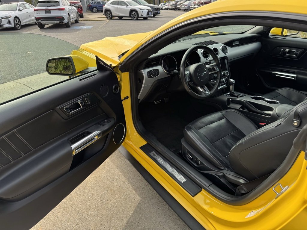 Used 2015 Ford Mustang Premium image 15