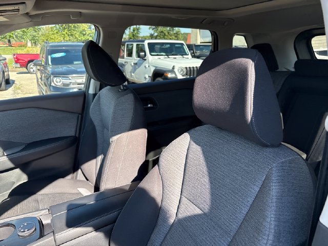 Used 2021 Nissan Rogue SV AWD/4WD image 9