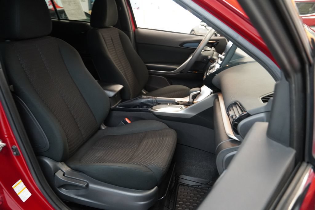 Used 2022 Mitsubishi Eclipse Cross LE AWD/4WD image 32