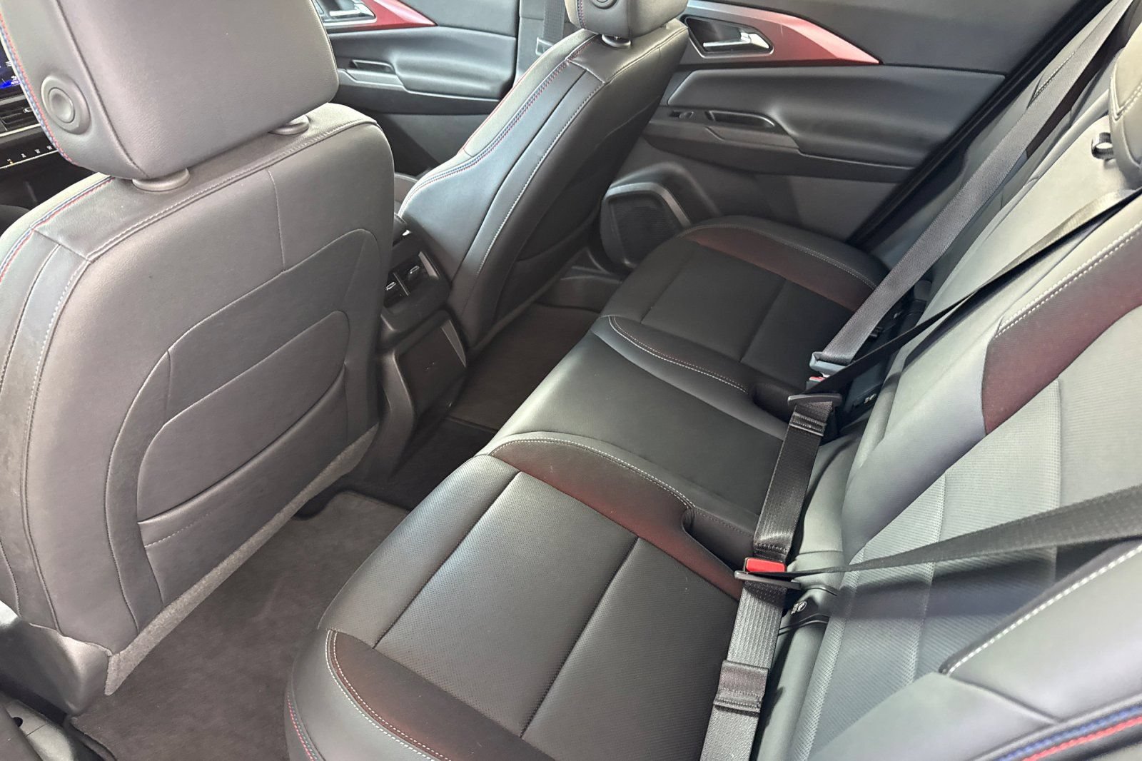 Used 2024 Chevrolet Equinox EV RS AWD/4WD image 6