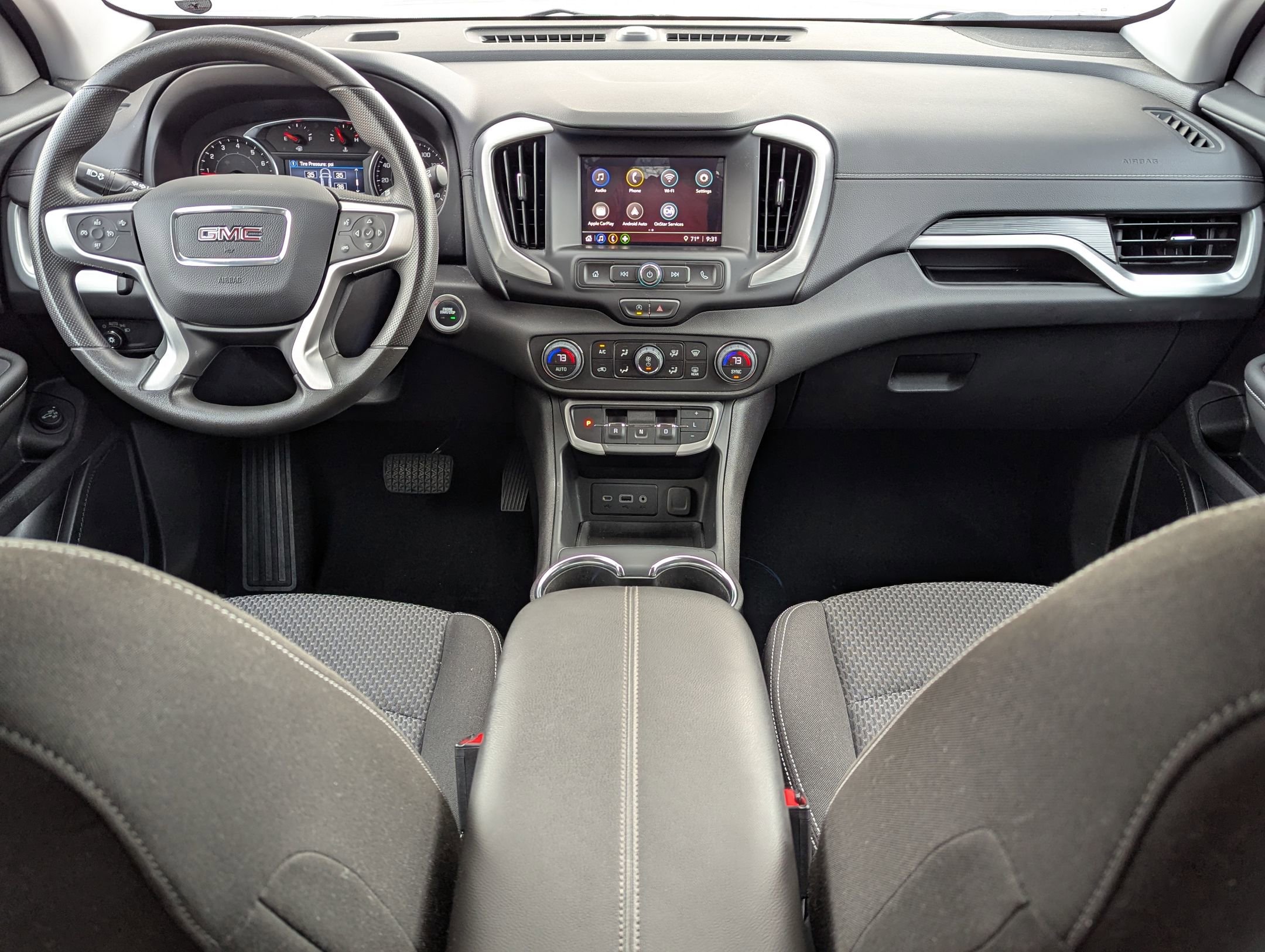 Used 2024 GMC Terrain SLE w/ Driver Convenience Package image 17