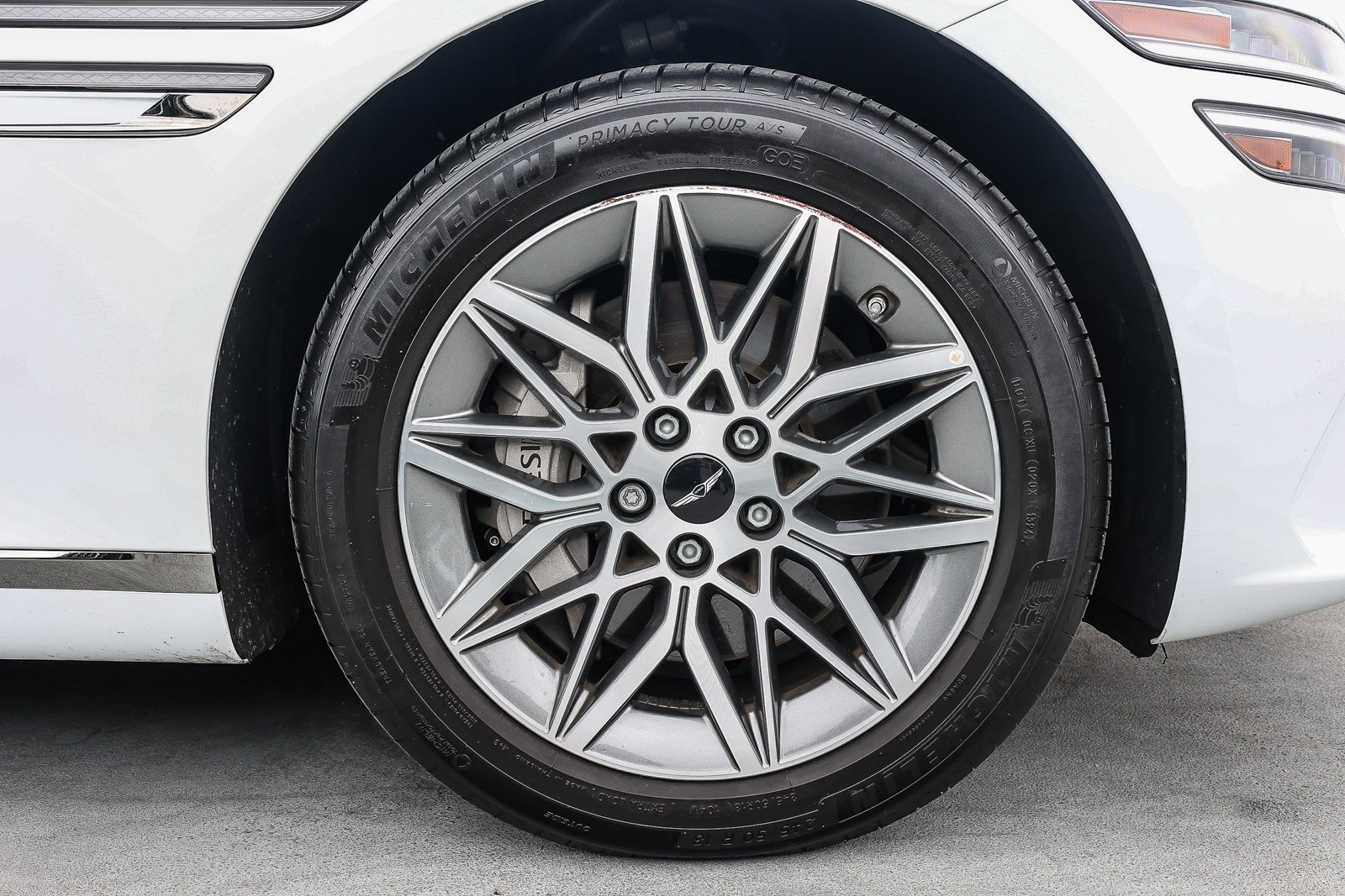 Used 2025 Genesis G80 2.5T image 9