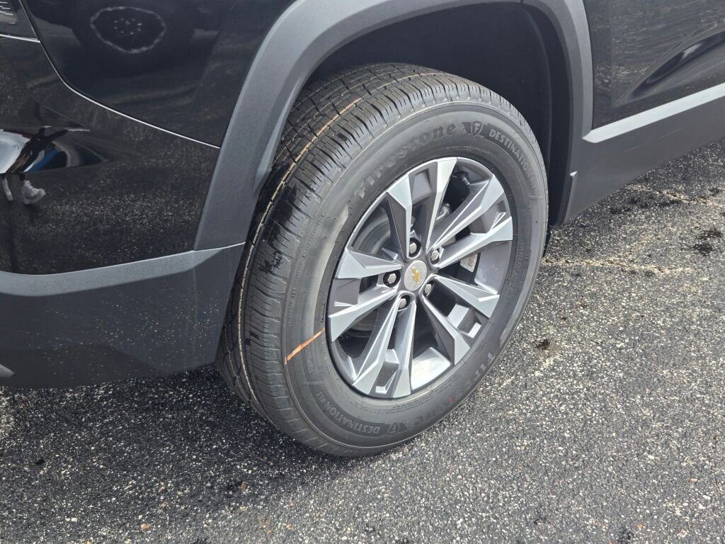 New 2026 Chevrolet Equinox LT w/ Safety and Technology Package FWD image 9