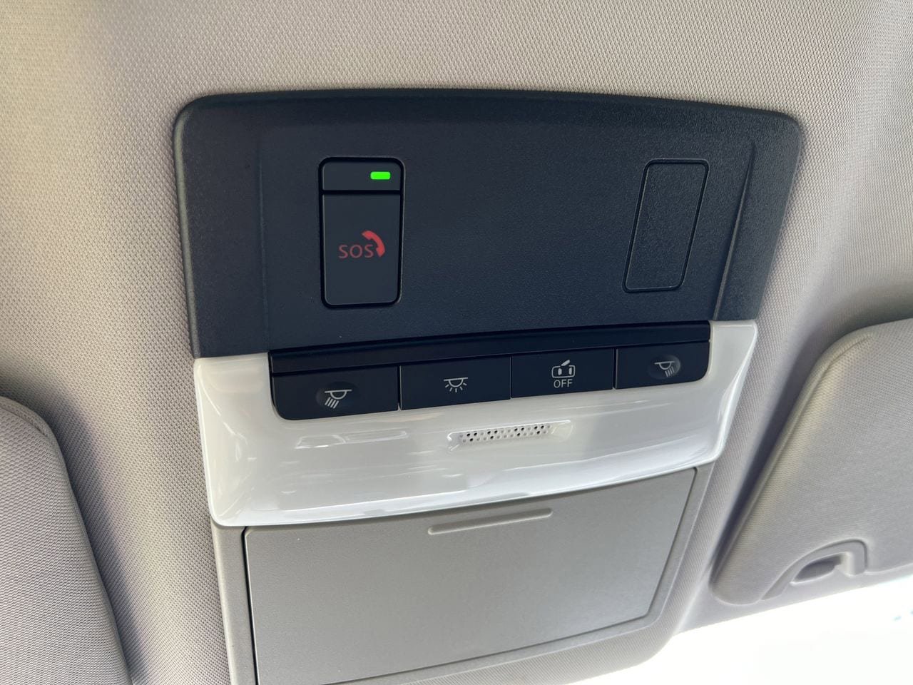 Used 2024 Nissan Altima 2.5 SV FWD image 18