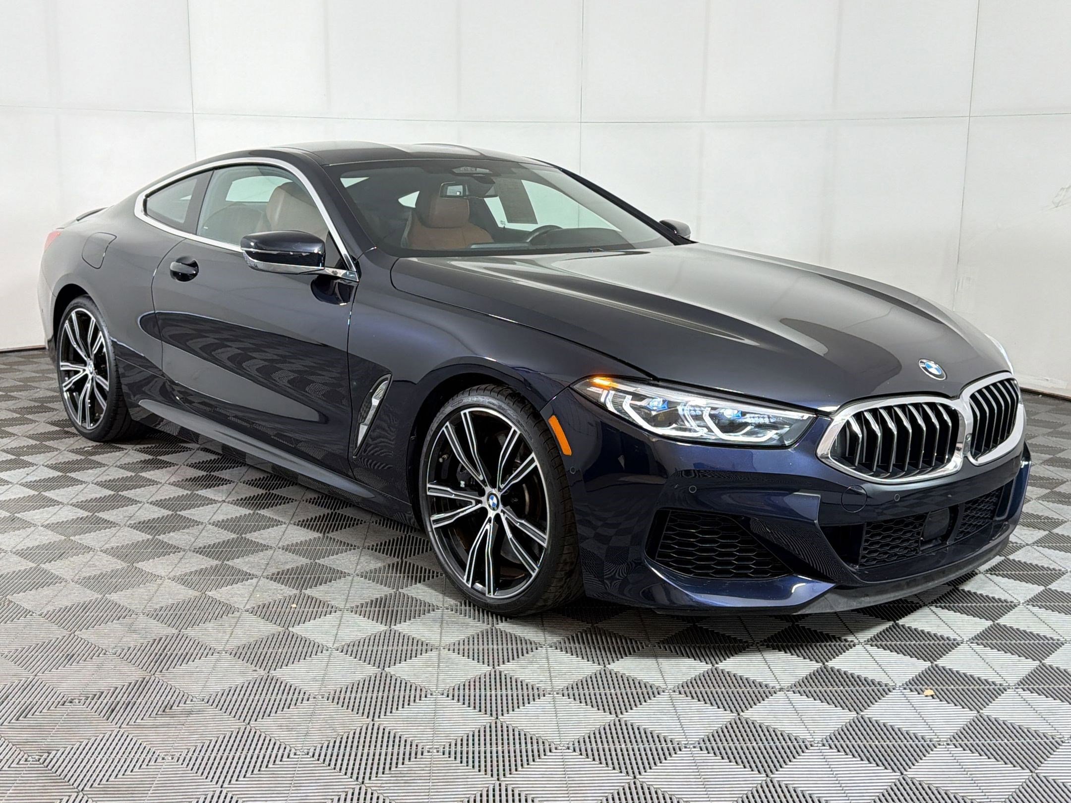 Used 2022 BMW M850i xDrive Coupe image 7