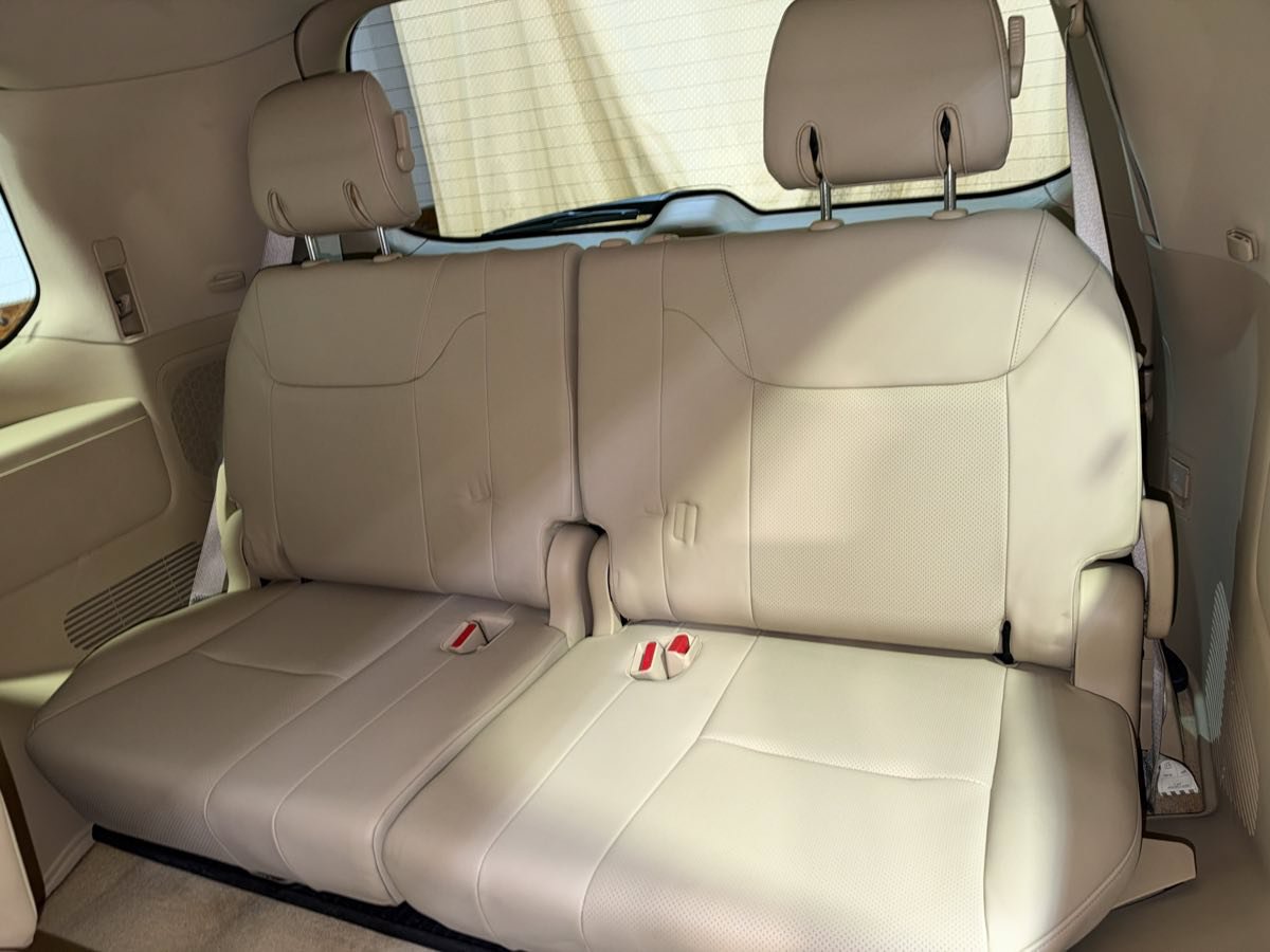Used 2008 Lexus LX 570 4WD image 24