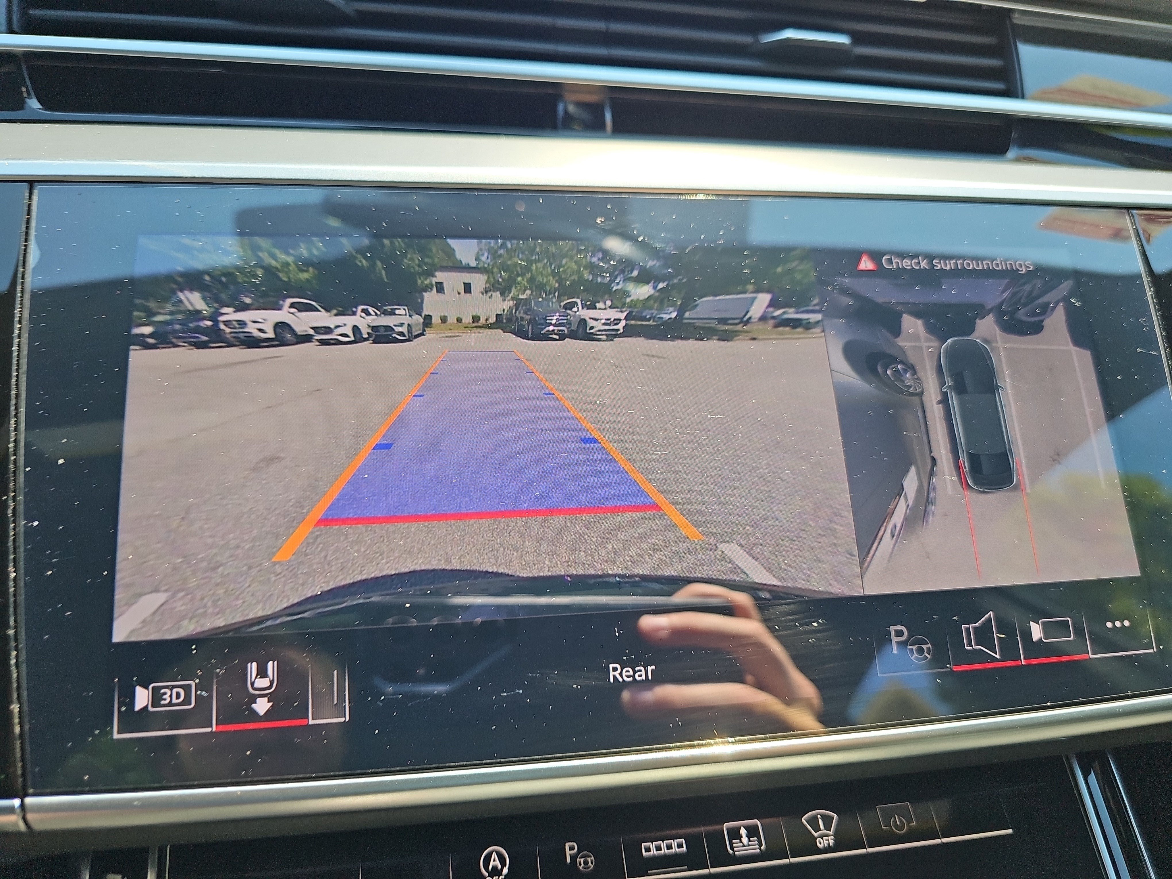 Used 2025 Audi S8 AWD/4WD image 25