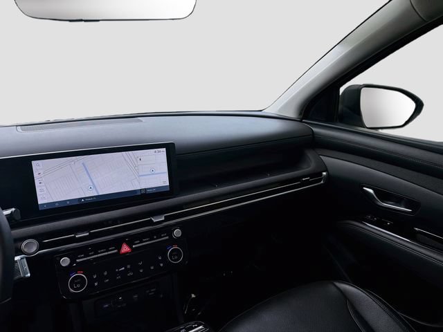 Used 2025 Hyundai Tucson Limited FWD image 25